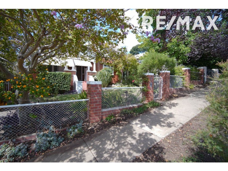 45 MacLeay Street, Turvey Park NSW 2650