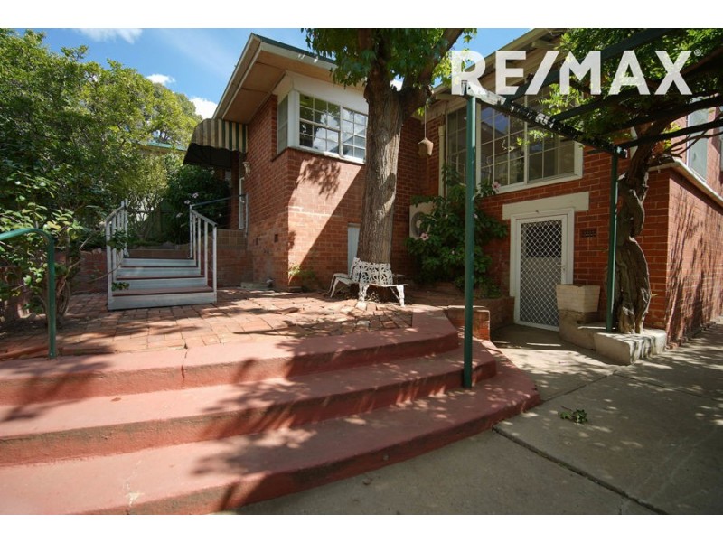 45 MacLeay Street, Turvey Park NSW 2650