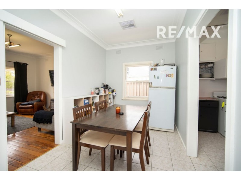 44 Heydon Avenue, Turvey Park NSW 2650