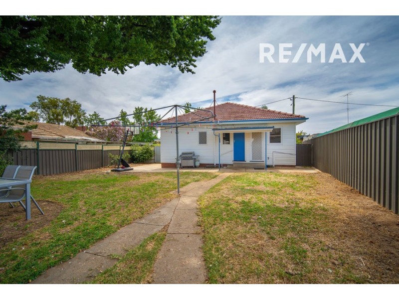 44 Heydon Avenue, Turvey Park NSW 2650