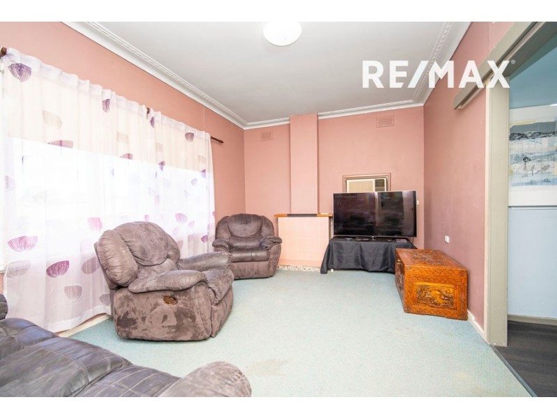 5 The Boulevard, Kooringal NSW 2650