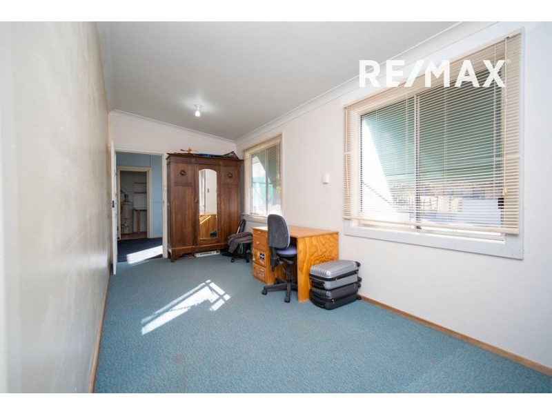 5 The Boulevard, Kooringal NSW 2650