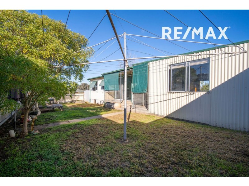 5 The Boulevard, Kooringal NSW 2650