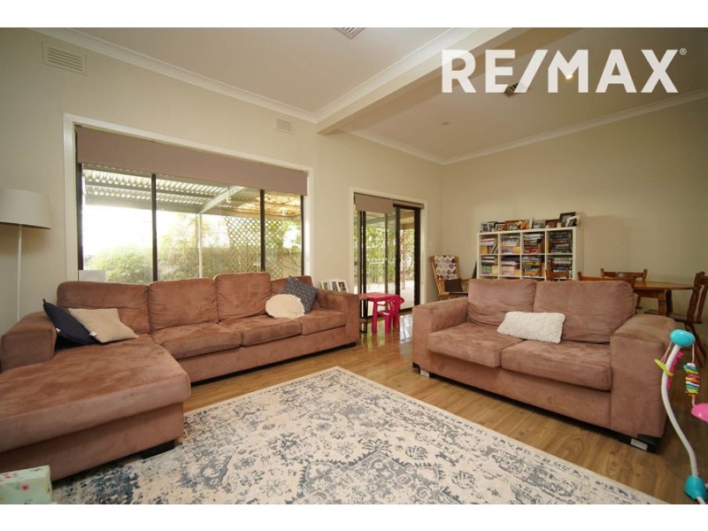 3 Sullivan Avenue, Wagga Wagga NSW 2650