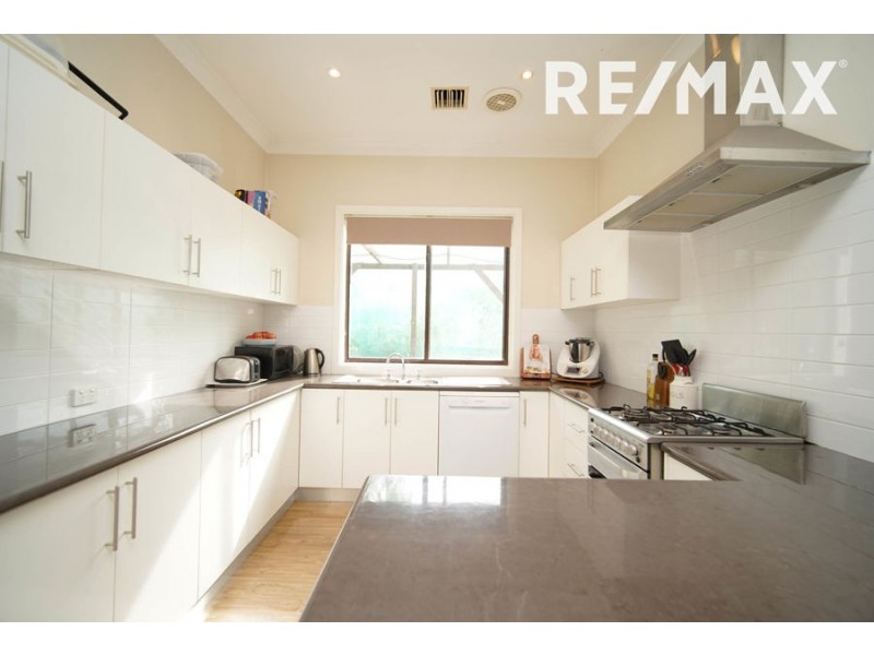 3 Sullivan Avenue, Wagga Wagga NSW 2650