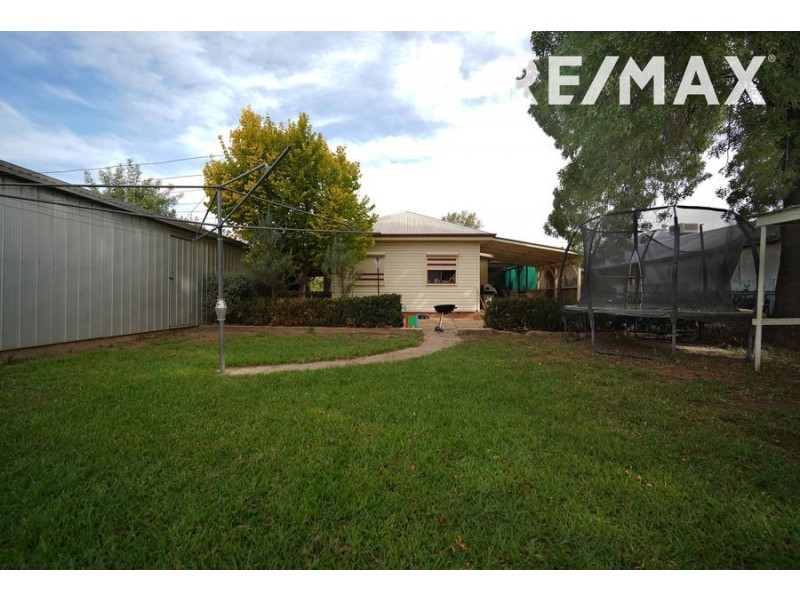 3 Sullivan Avenue, Wagga Wagga NSW 2650