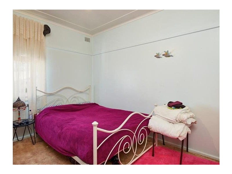 19 Castlereagh Avenue, Mount Austin NSW 2650