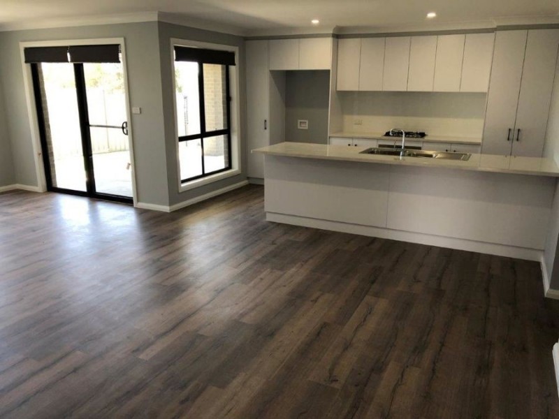 1/28 Messenger Avenue, Boorooma NSW 2650