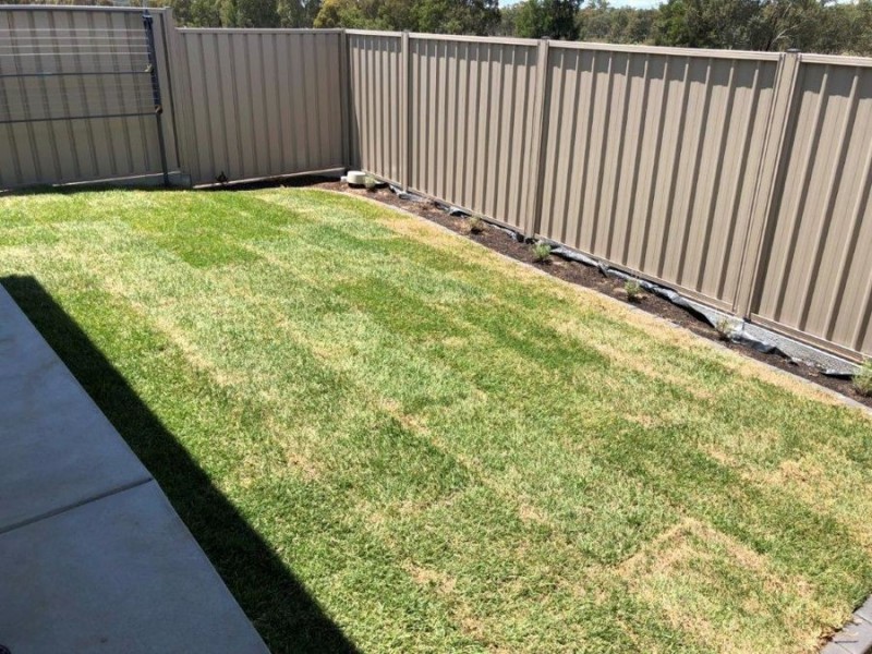 1/28 Messenger Avenue, Boorooma NSW 2650