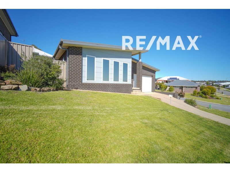 9 Glenrock Close, Bourkelands NSW 2650