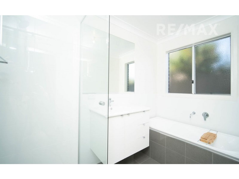 9 Glenrock Close, Bourkelands NSW 2650