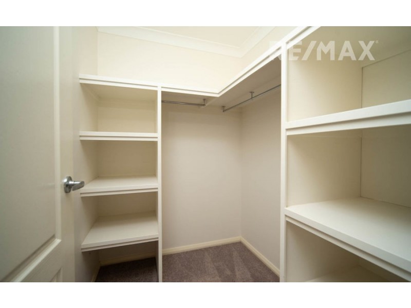 9 Glenrock Close, Bourkelands NSW 2650