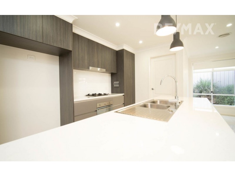 9 Glenrock Close, Bourkelands NSW 2650