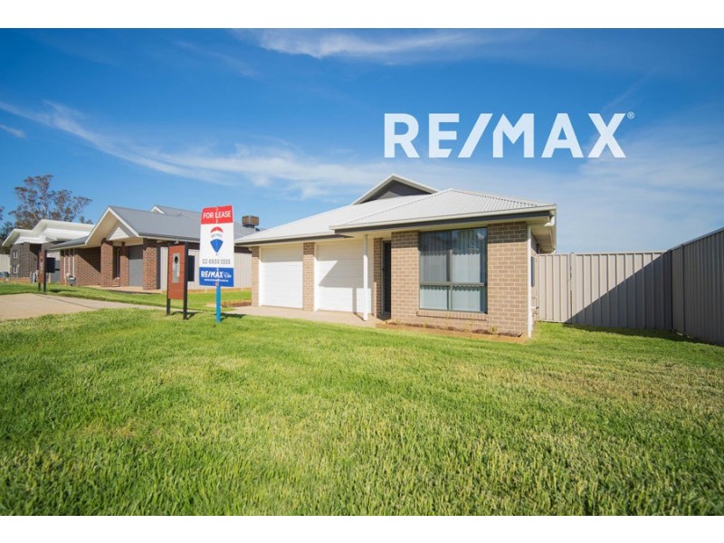 2/57 Coppabella Drive, Gobbagombalin NSW 2650