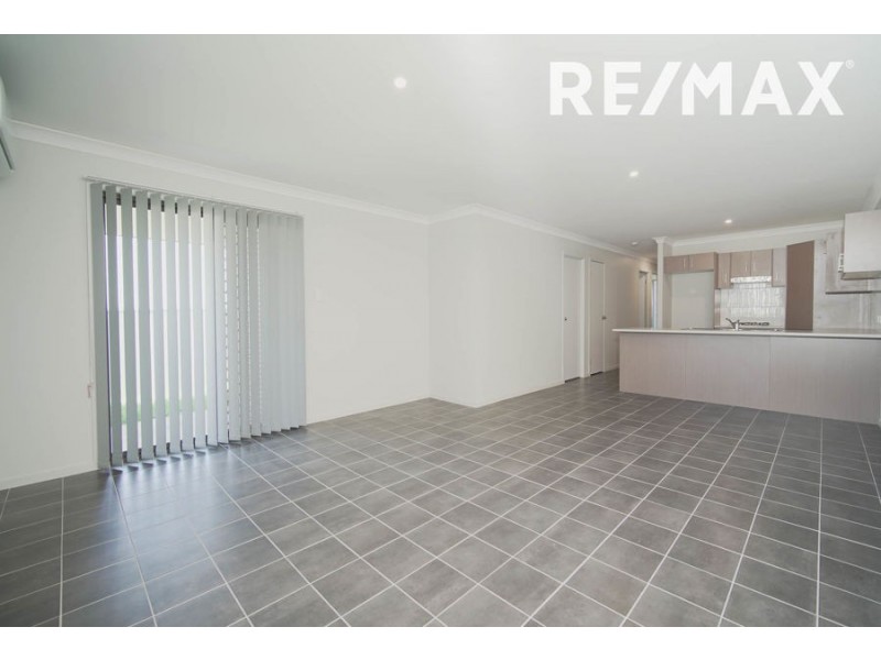 2/57 Coppabella Drive, Gobbagombalin NSW 2650
