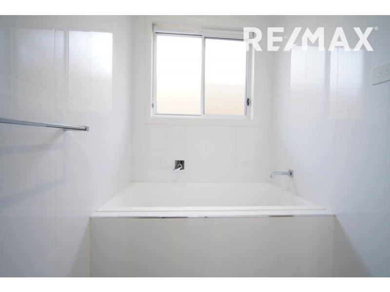 5 Mugga Street, Gobbagombalin NSW 2650