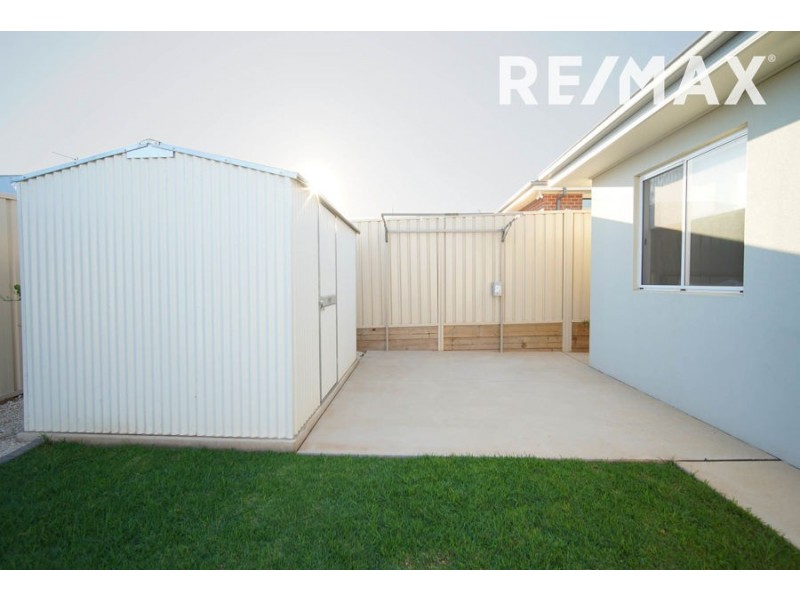 5 Mugga Street, Gobbagombalin NSW 2650