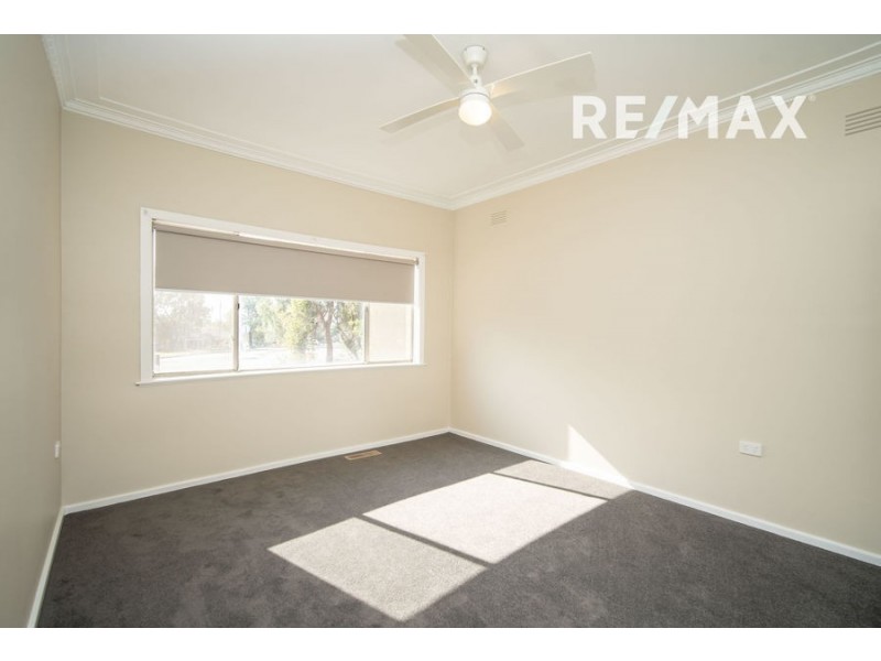 380 Lake Albert Road, Kooringal NSW 2650