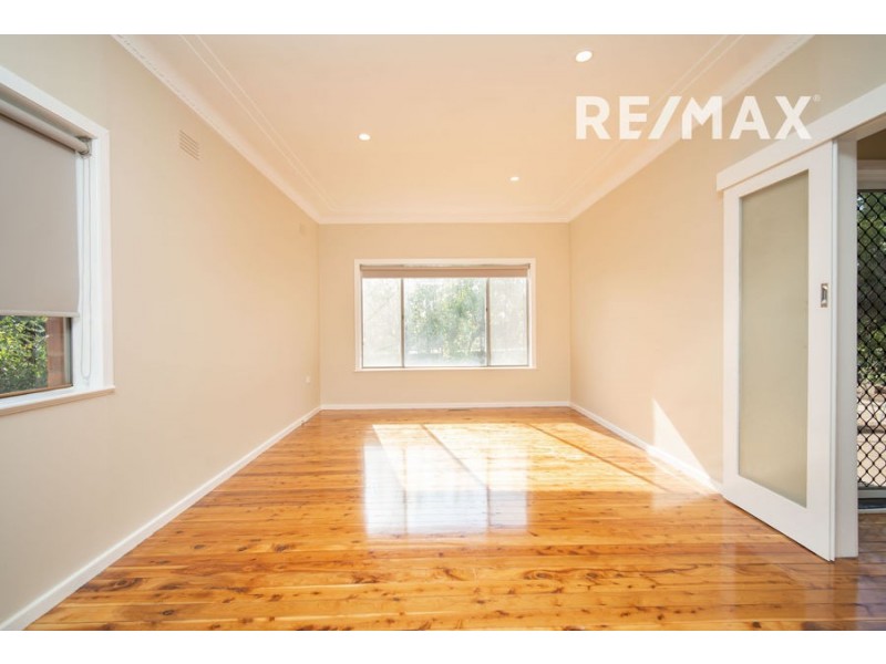 380 Lake Albert Road, Kooringal NSW 2650