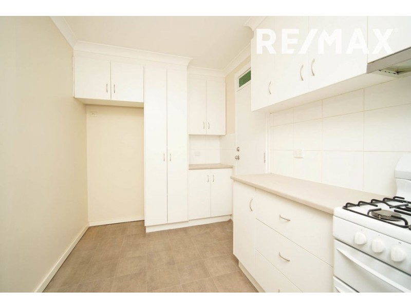 73 Ziegler Avenue, Kooringal NSW 2650