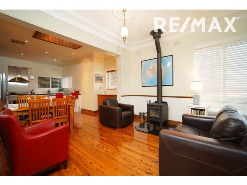 6 Beauty Point Avenue, Turvey Park NSW 2650