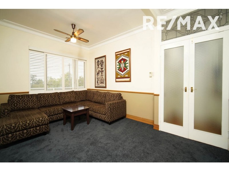 6 Beauty Point Avenue, Turvey Park NSW 2650