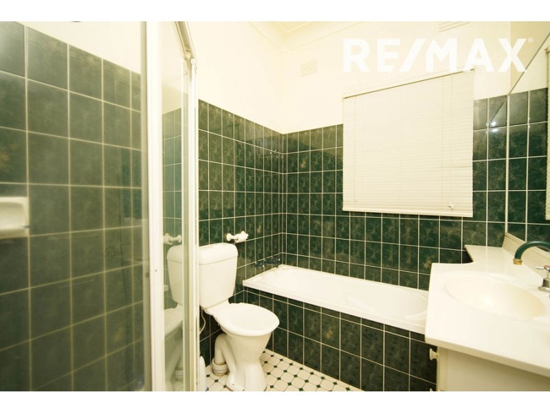 6 Beauty Point Avenue, Turvey Park NSW 2650