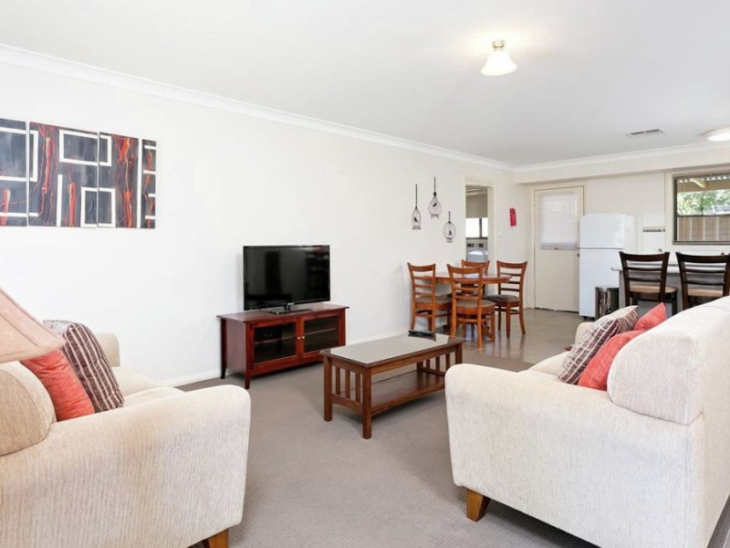 7/2-4 Macquarie Street, Mount Austin NSW 2650