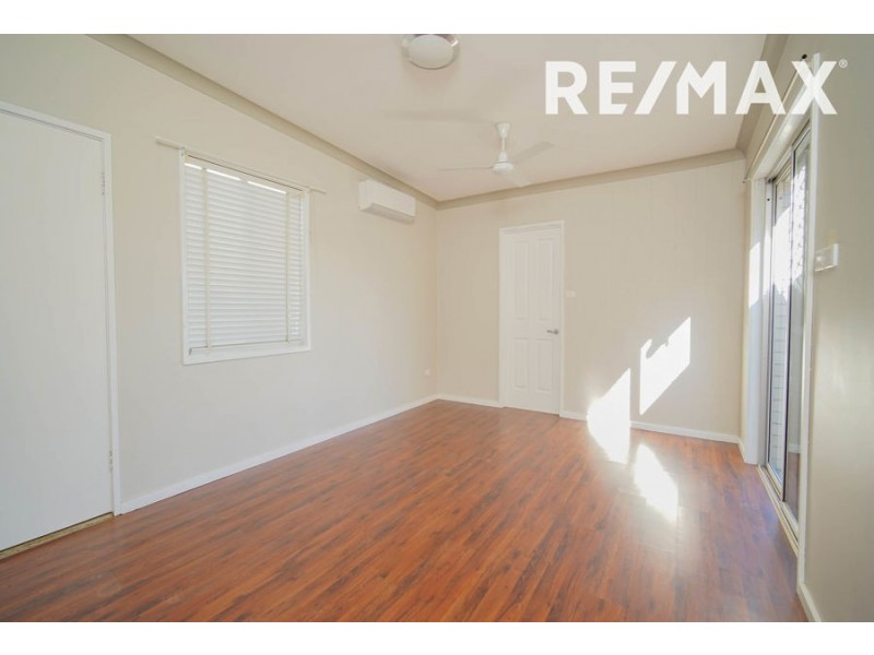 18 Huthwaite Street, Mount Austin NSW 2650
