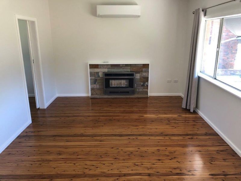 11 Moran Street, Tolland NSW 2650