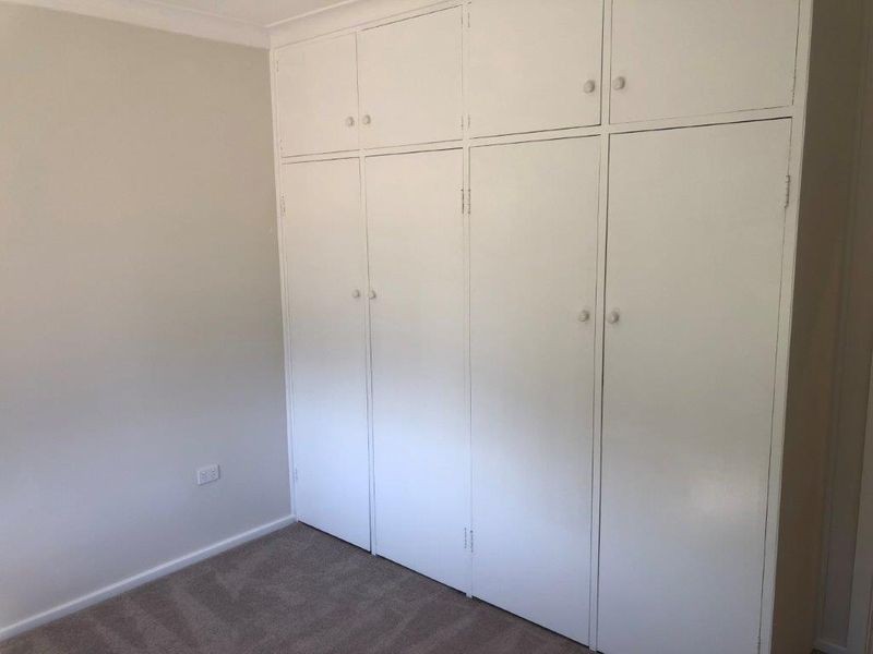 11 Moran Street, Tolland NSW 2650