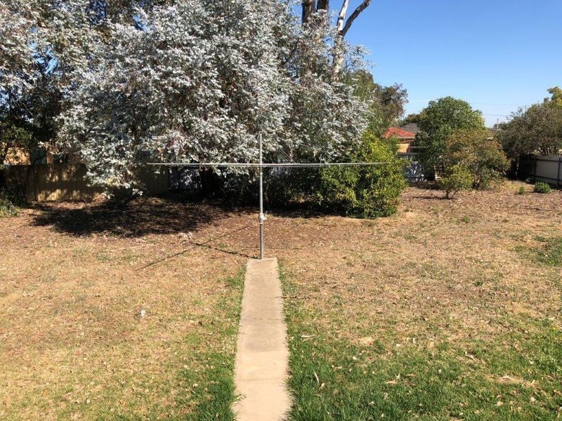 11 Moran Street, Tolland NSW 2650