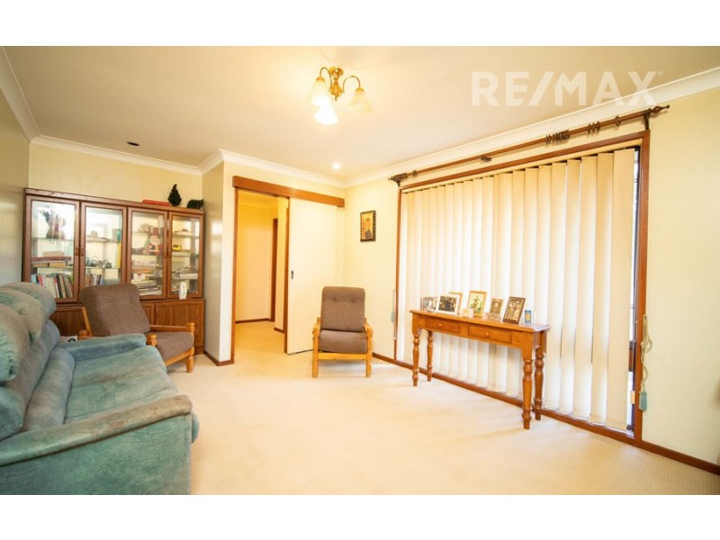 30 Undurra Drive, Glenfield Park NSW 2650