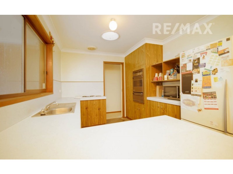 30 Undurra Drive, Glenfield Park NSW 2650