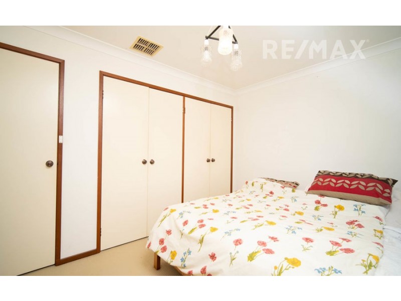 30 Undurra Drive, Glenfield Park NSW 2650