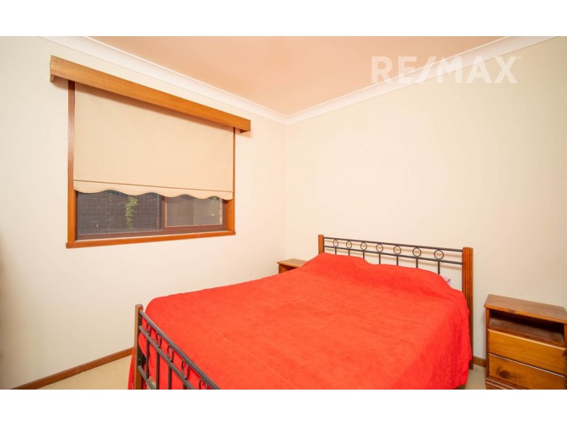 30 Undurra Drive, Glenfield Park NSW 2650