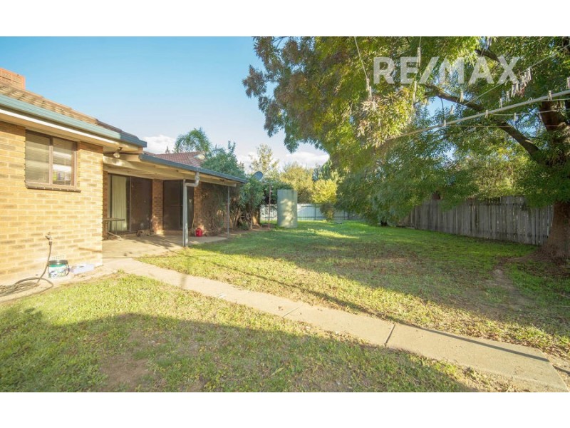 30 Undurra Drive, Glenfield Park NSW 2650