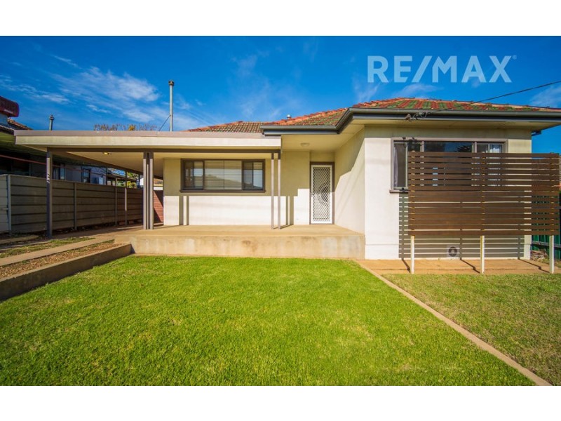 166 Fernleigh Road, Turvey Park NSW 2650