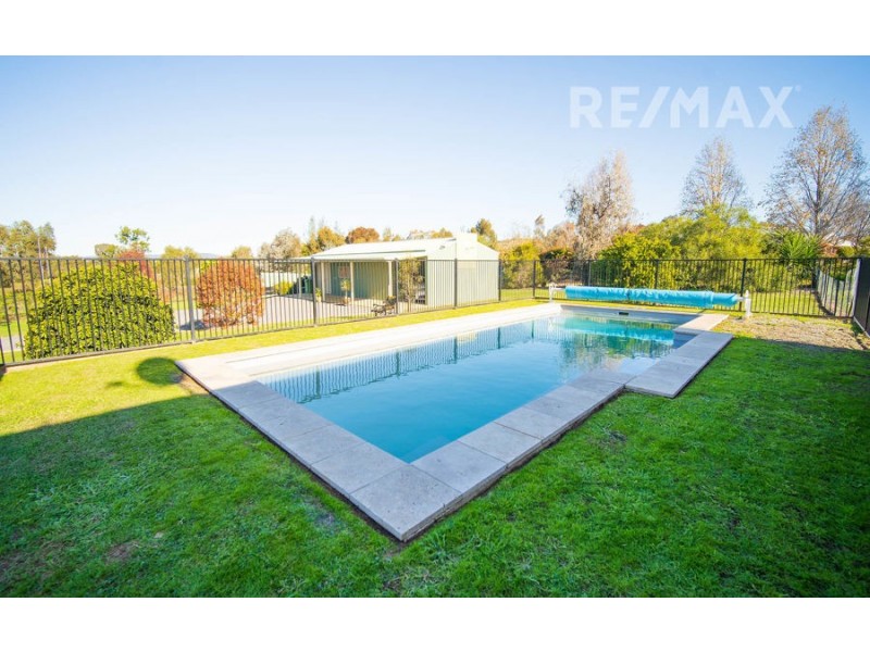 15 Peppermint Drive, Springvale NSW 2650