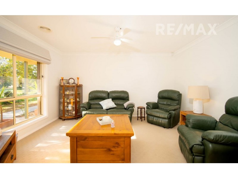 15 Peppermint Drive, Springvale NSW 2650