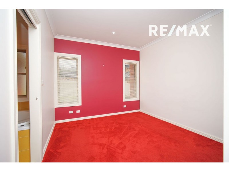 63 Brooklyn Drive, Bourkelands NSW 2650