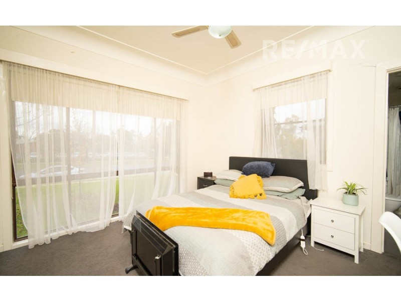 1/370 Lake Albert Road, Kooringal NSW 2650