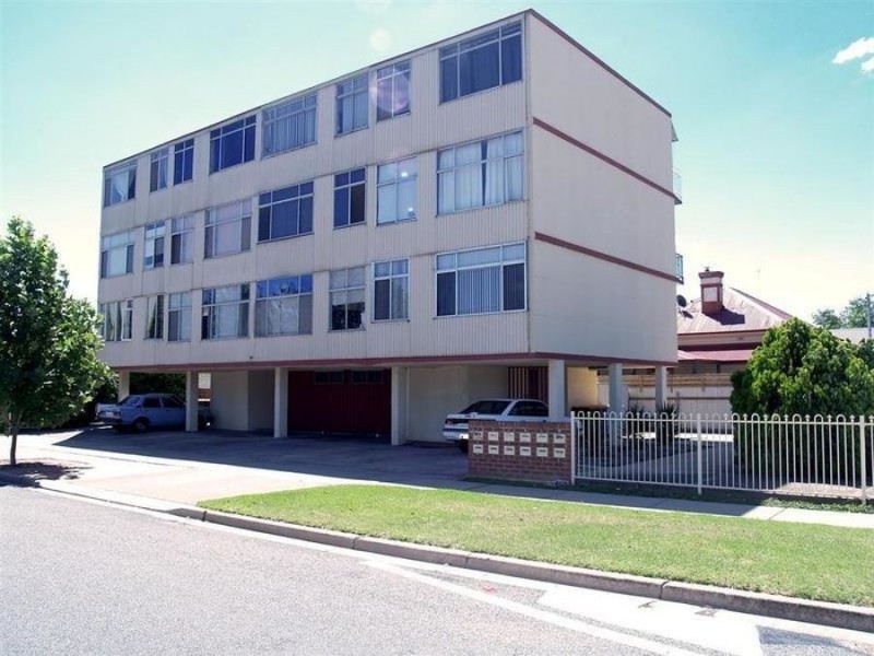 12/141 Gurwood Street, Wagga Wagga NSW 2650
