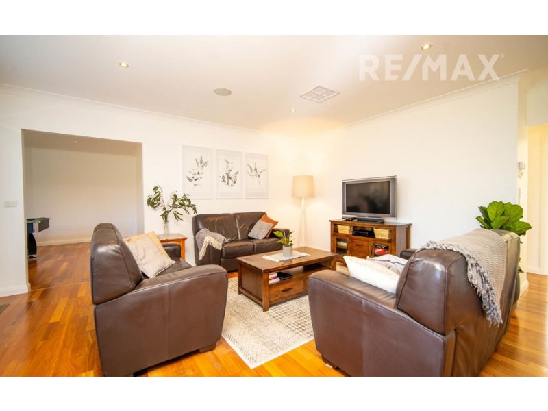 8 Cumberland Court, Tatton NSW 2650