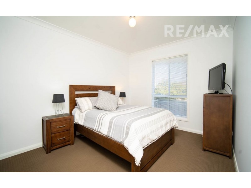 8 Cumberland Court, Tatton NSW 2650