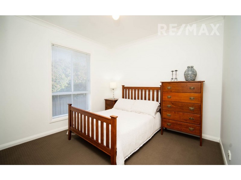 8 Cumberland Court, Tatton NSW 2650