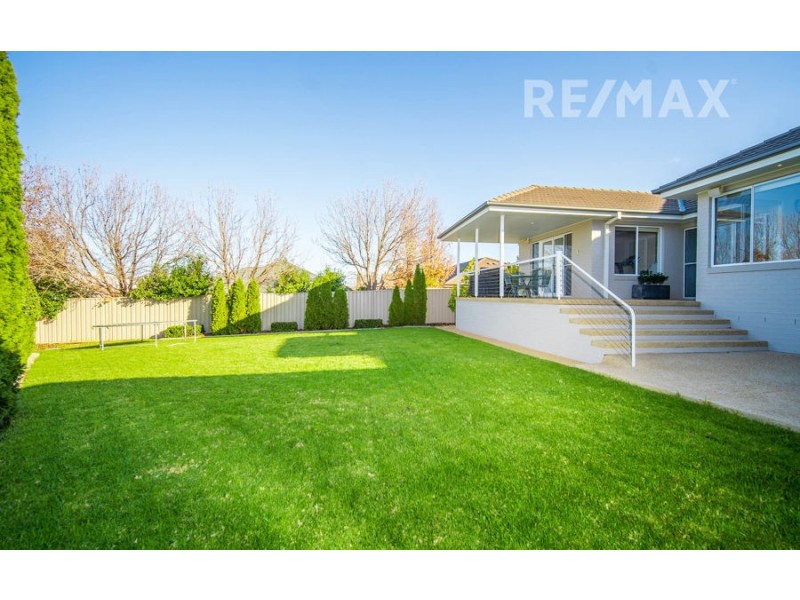 8 Cumberland Court, Tatton NSW 2650