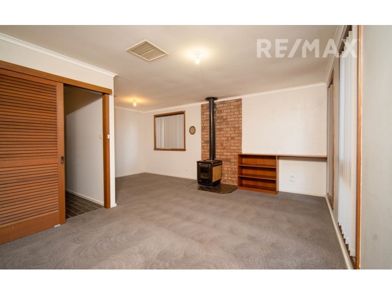 13 Telopea Crescent, Wagga Wagga NSW 2650