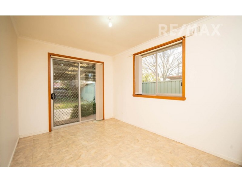 13 Telopea Crescent, Wagga Wagga NSW 2650