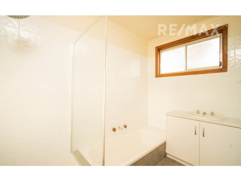 13 Telopea Crescent, Wagga Wagga NSW 2650